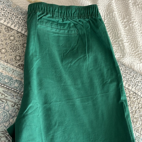L.L. Bean  lakewash shorts 🍀HP - Picture 4 of 6